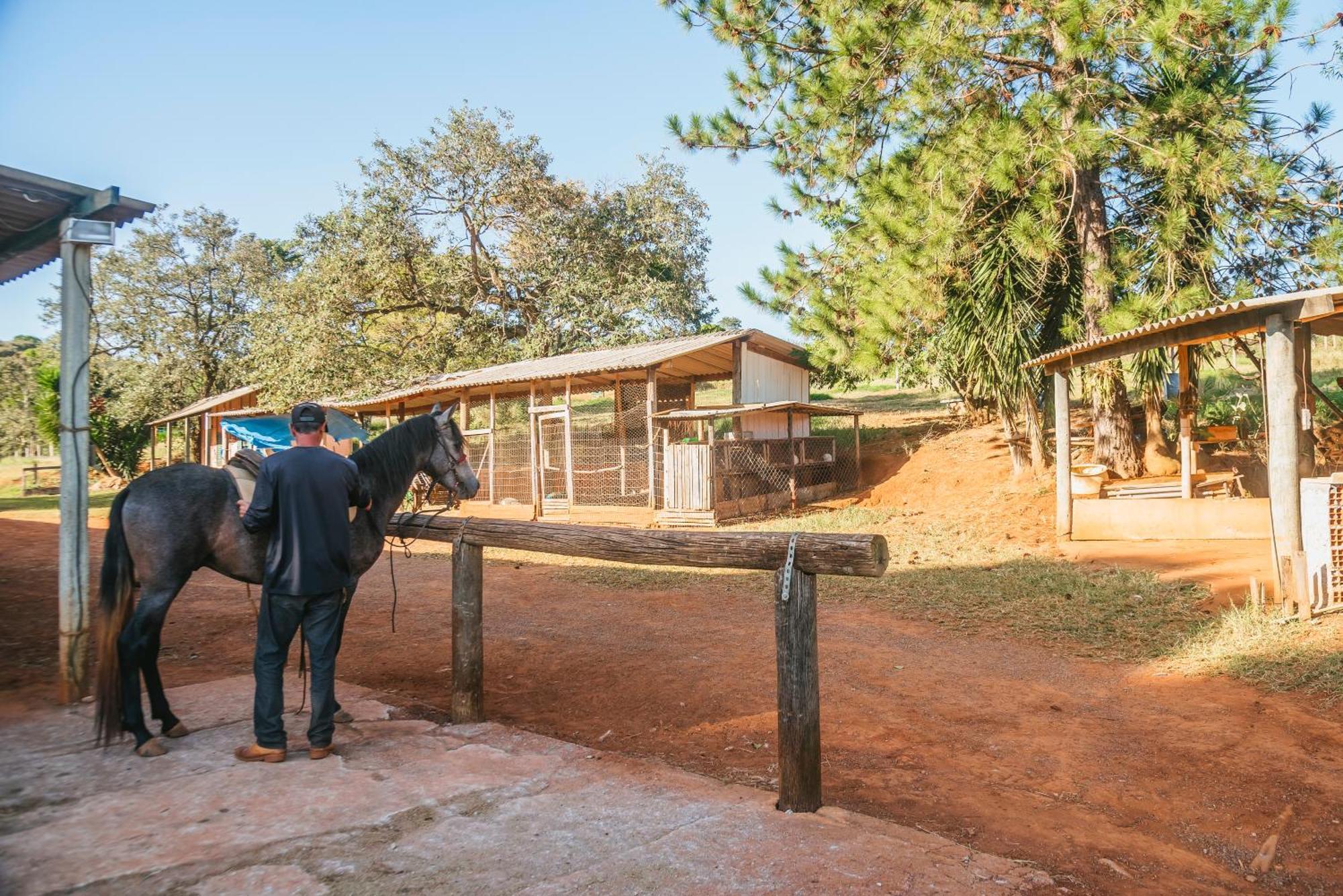 Hotel Fazenda Reviver Araçoiaba da Serra Buitenkant foto
