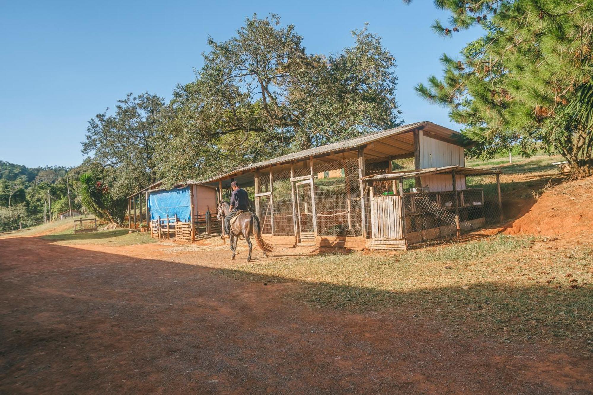 Hotel Fazenda Reviver Araçoiaba da Serra Buitenkant foto
